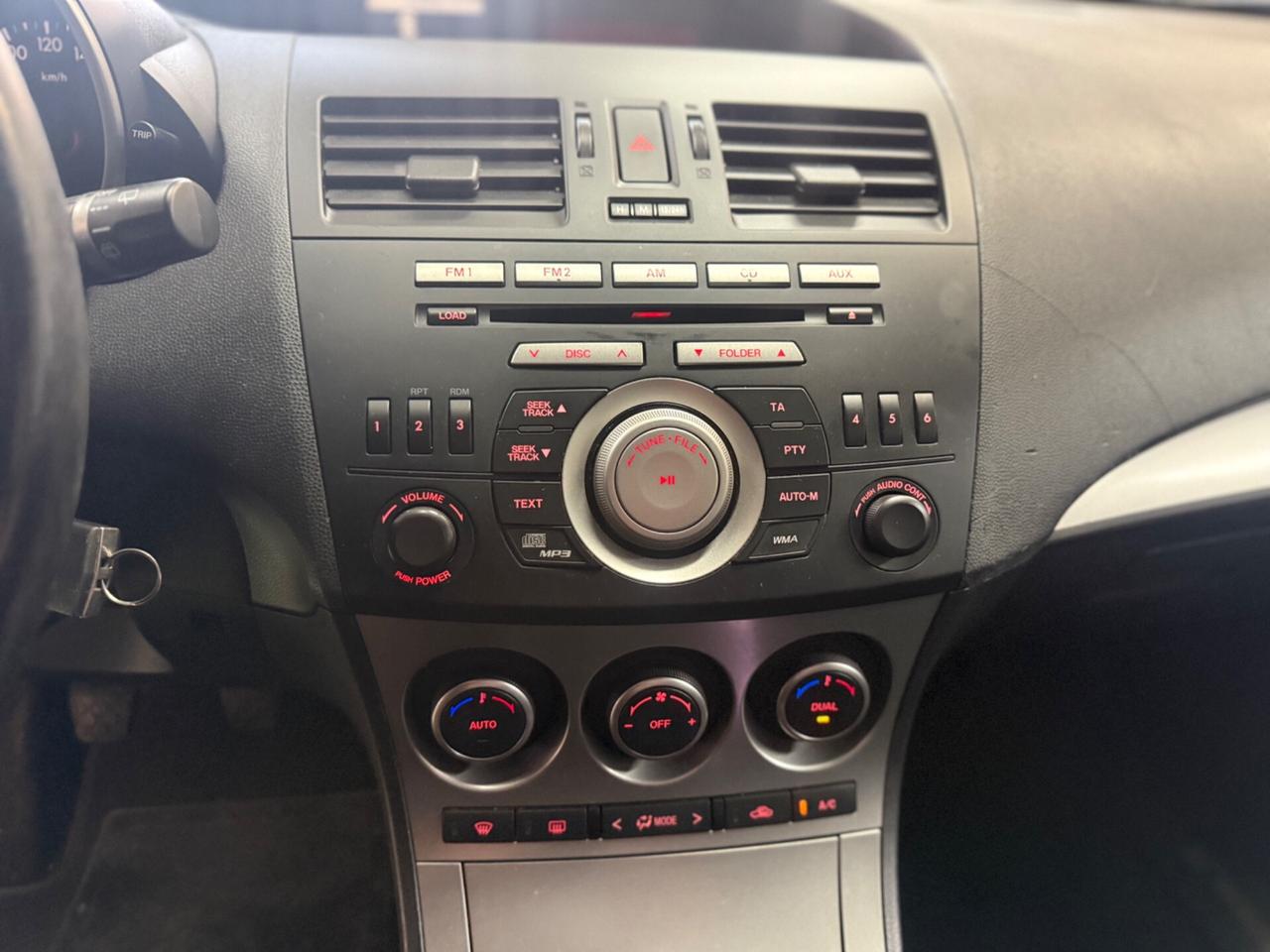 Mazda 3 1.6 MZ-CD 109 CV 5