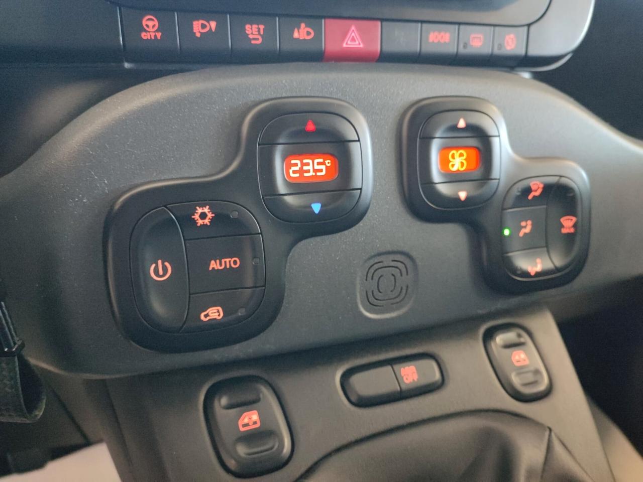 Fiat Panda 1.0 FireFly S&S Hybrid City Cross