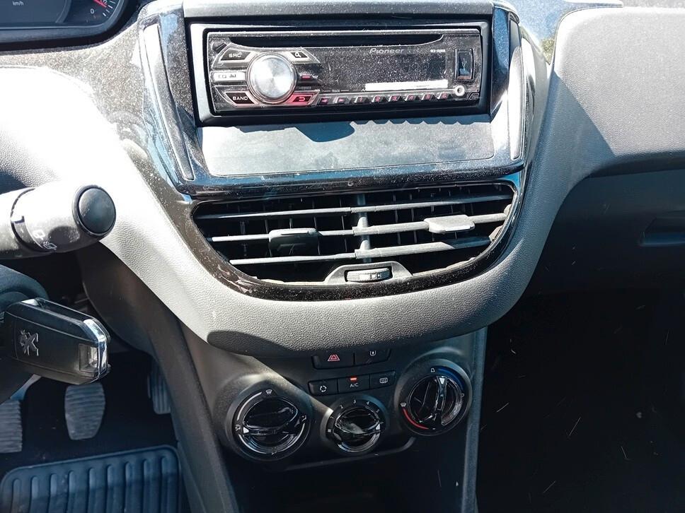 Peugeot 208 1.2 VTi 82 CV 5 porte Access