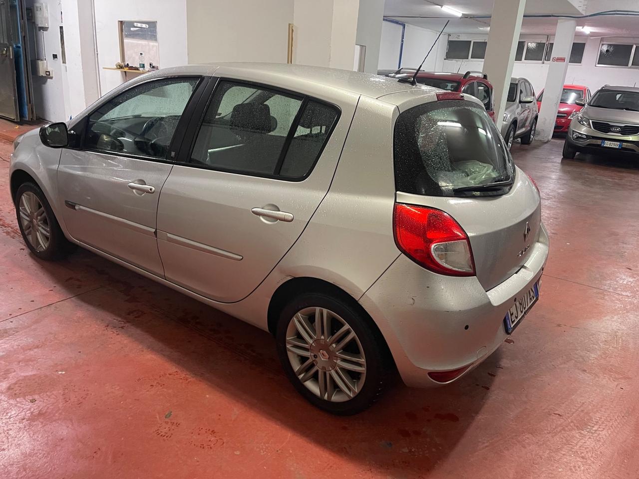 Renault Clio 1.2 16V 5 porte Dynamique