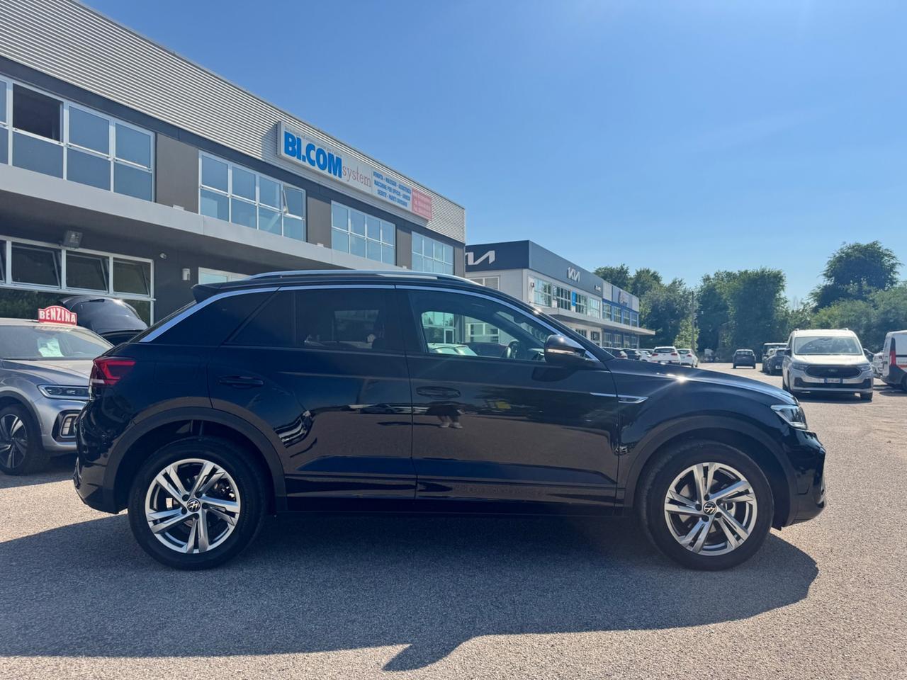Volkswagen T-Roc R-line 1.0 TSI 110cv Neopatentati