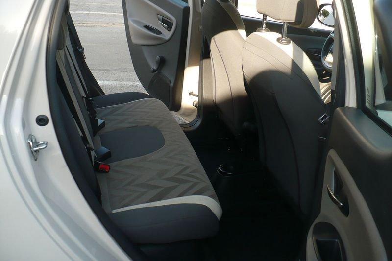 Lancia Ypsilon 1.2 69 CV 5 porte Silver