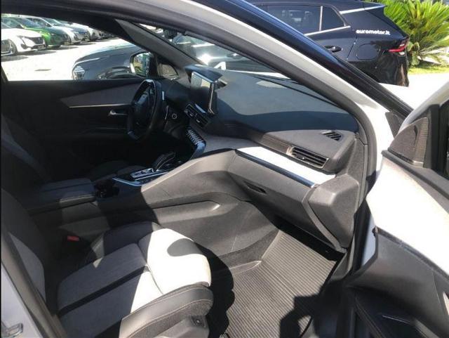PEUGEOT 3008 Hybrid4 300 e-EAT8 GT Pack