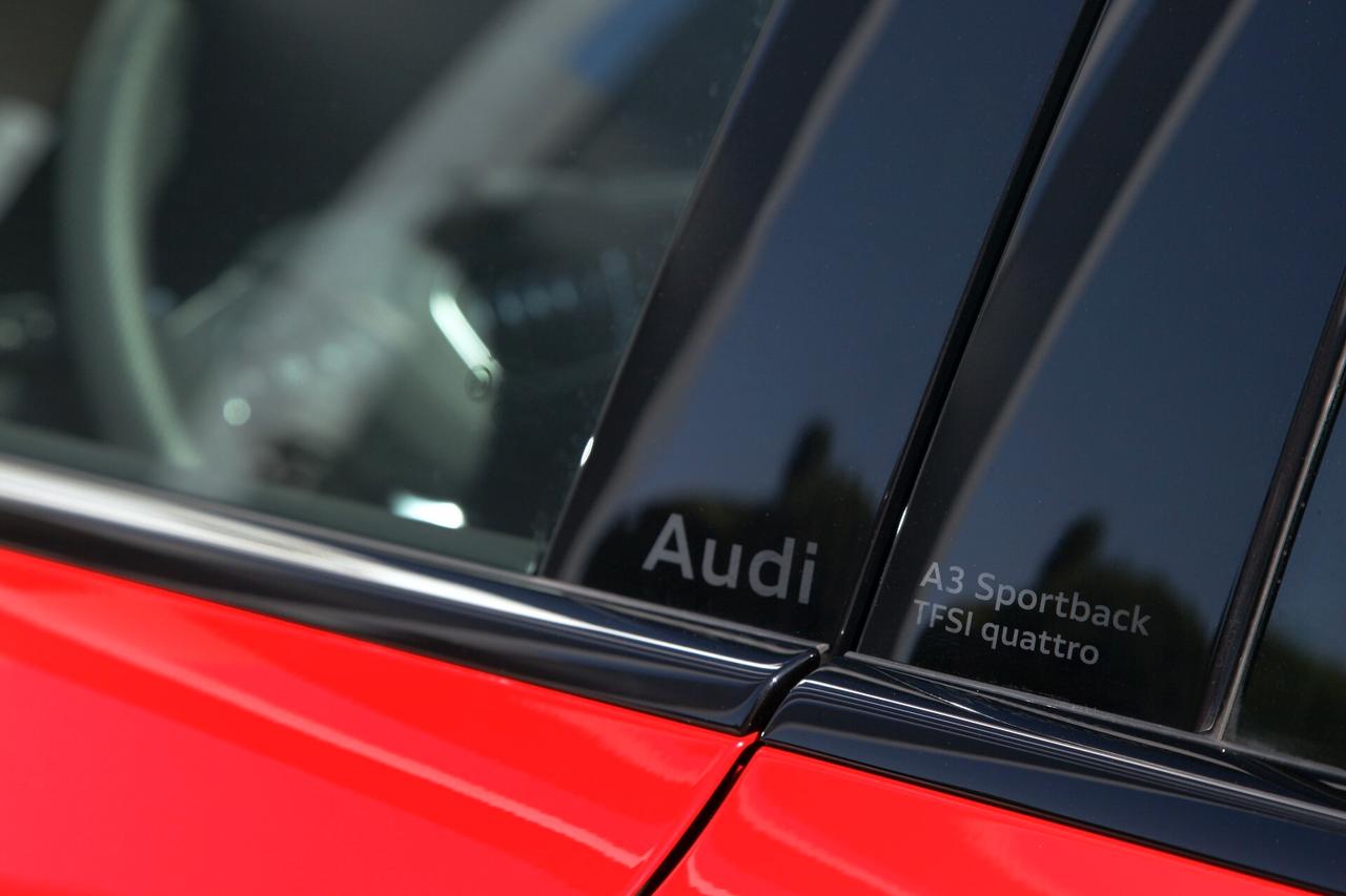 Audi A3 Sportback 2.0 TFSI quattro S line