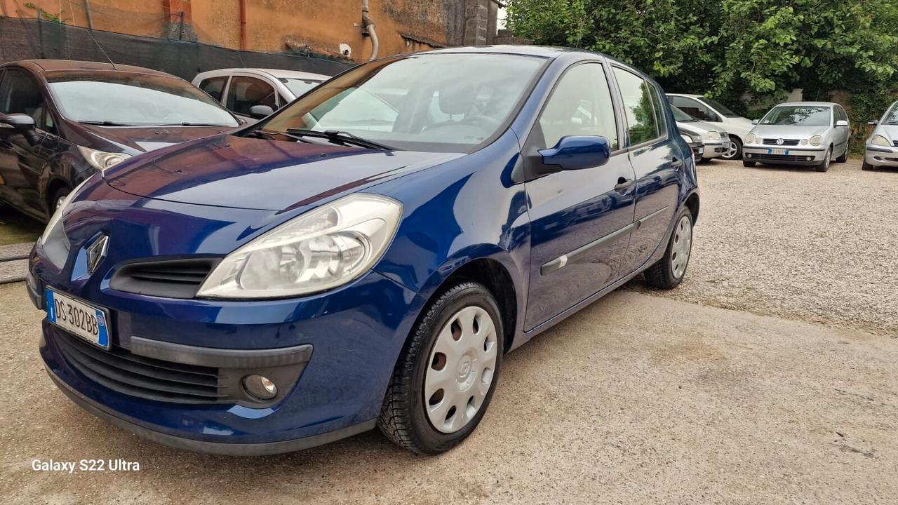 Renault Clio 1.2 16V 5 porte Rip Curl gpl neopatentati