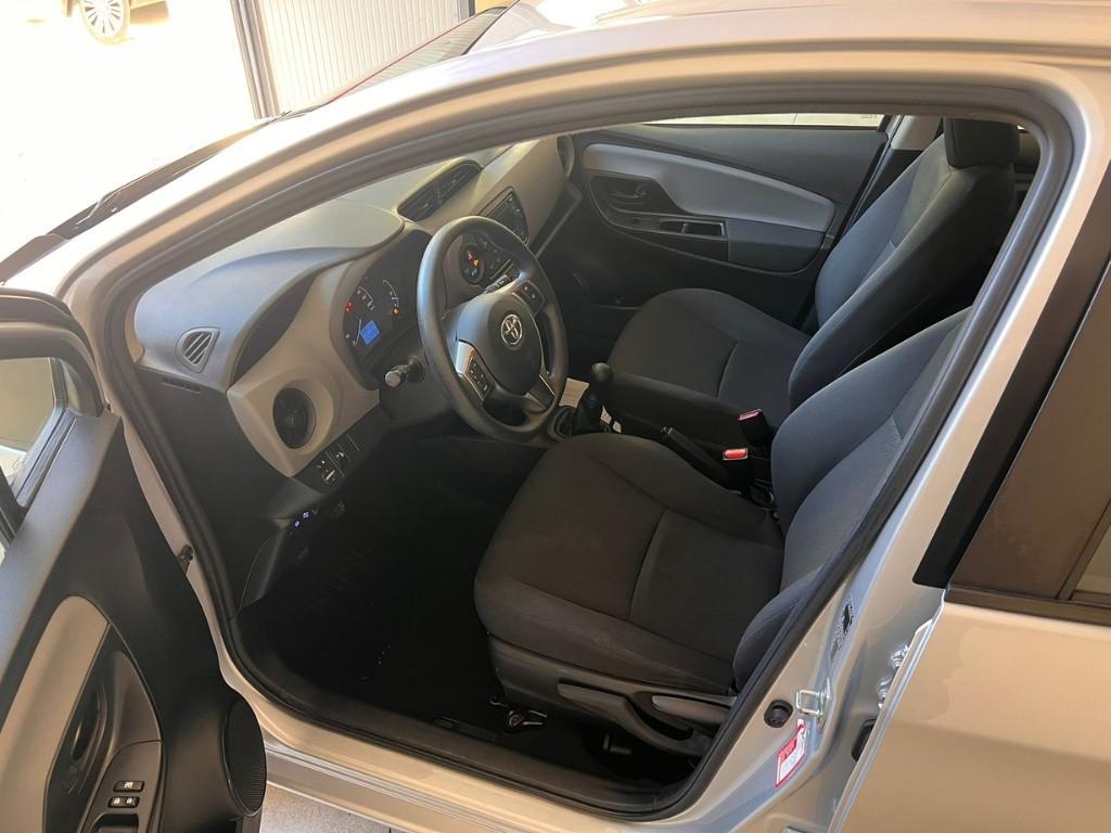 TOYOTA Yaris III 2017 - Yaris 5p 1.0 Cool my18