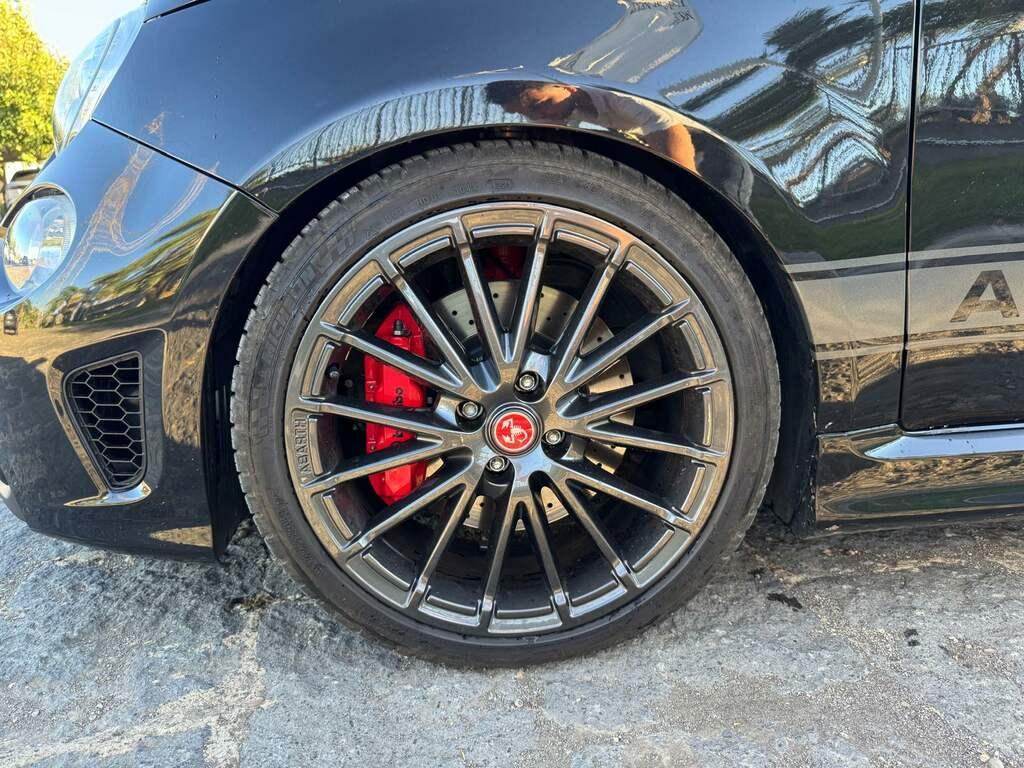 Abarth 595 1.4 T-Jet Competizione