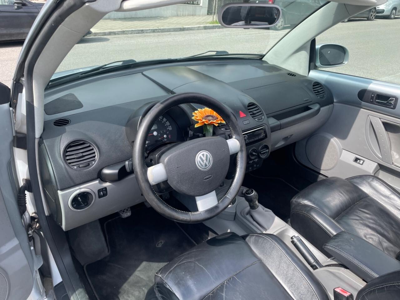 Volkswagen New Beetle / MAGGIOLONE