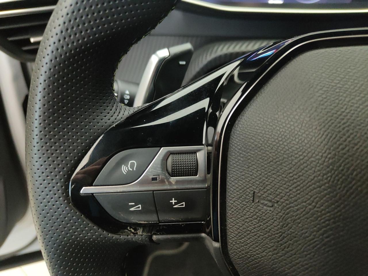 PEUGEOT 2008 II 2020 2008 1.2 PURETECH 130CV GT EAT8