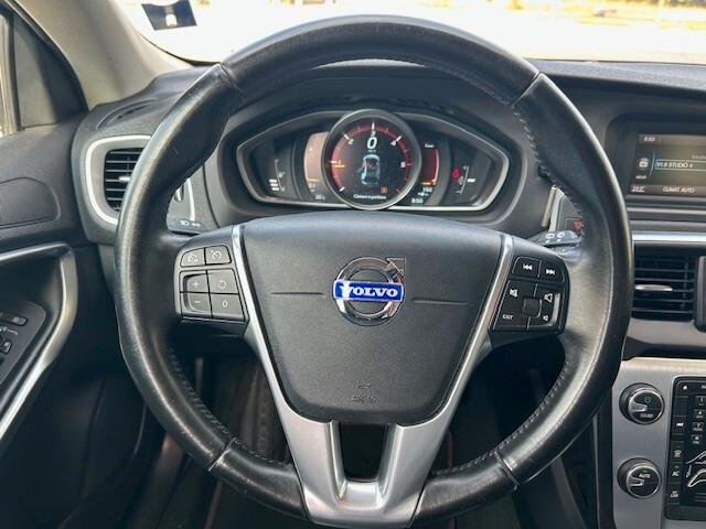 Volvo V40 Cross Country D2 1.6 Ocean Race