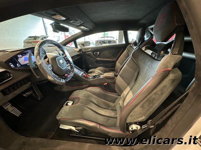 LAMBORGHINI Huracan Sterrato 5.2 V10 Coupé