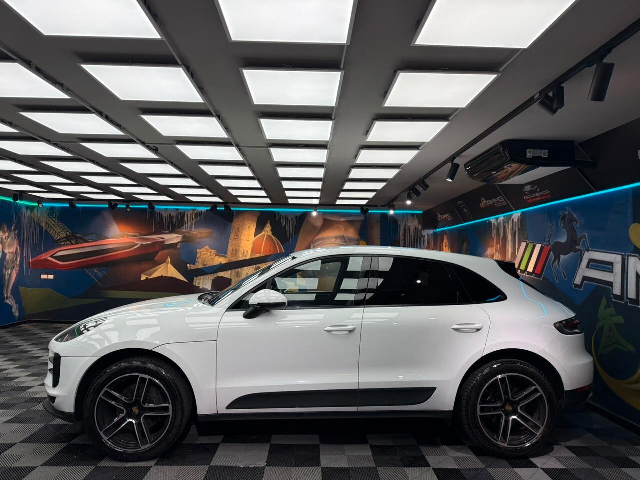 Porsche Macan 2.0 (642)