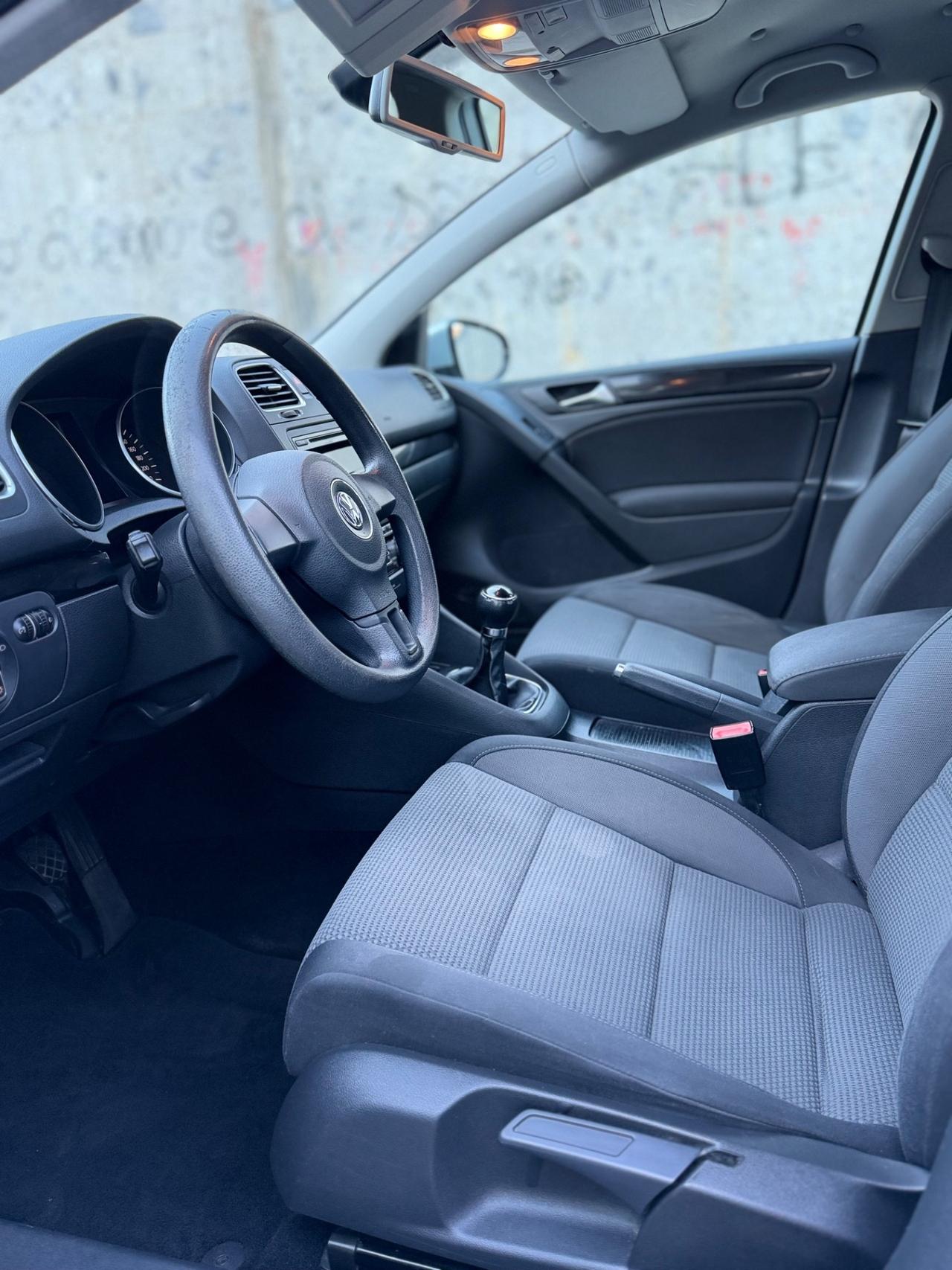 Volkswagen Golf 1.6 TDI ok neopatentati