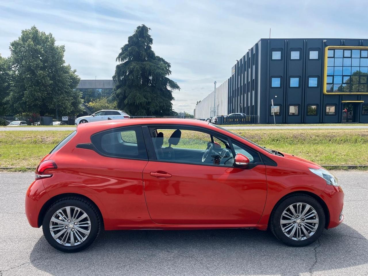 Peugeot 208 PureTech 82 3 porte Active