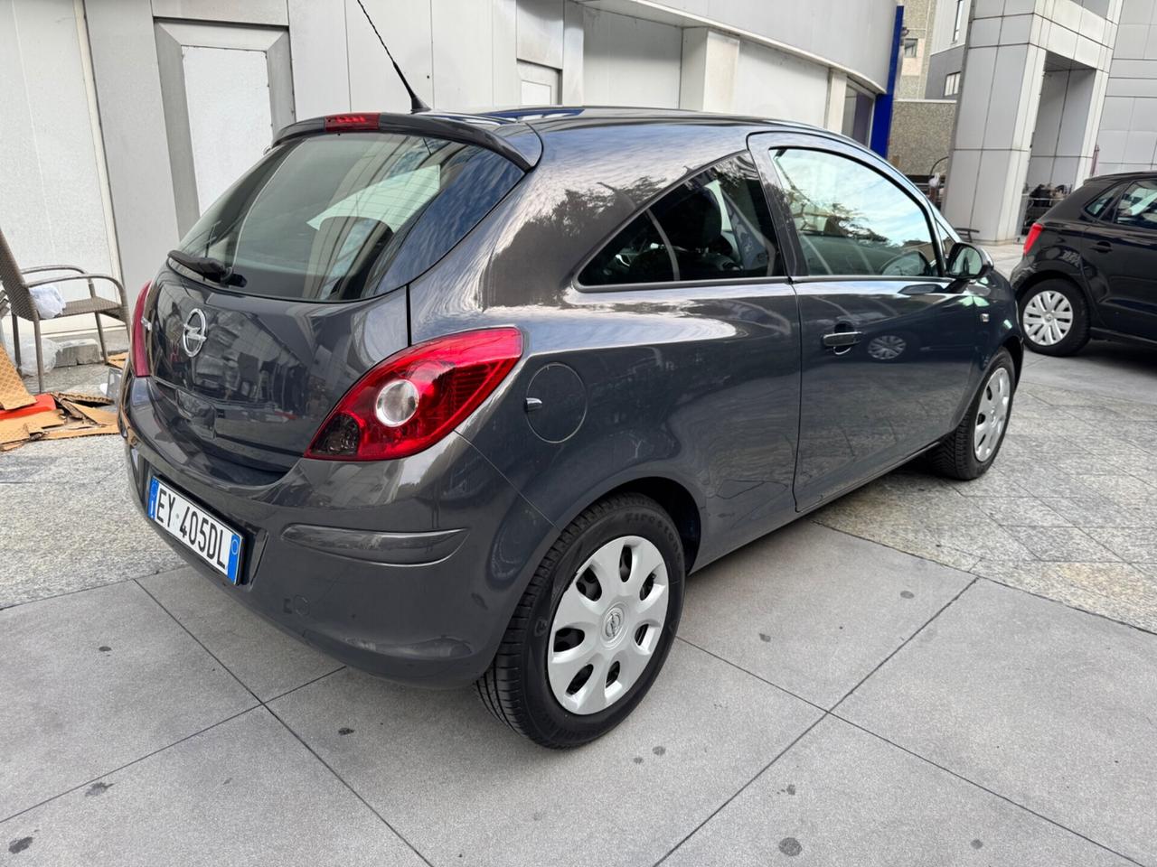 OPEL CORSA 1.2 NEOPATENTATI KM 59MILA
