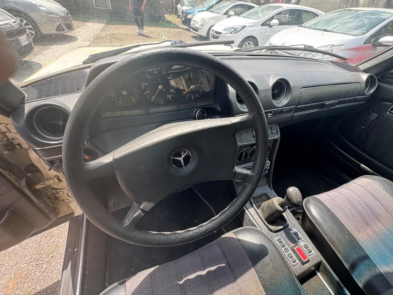 Mercedes-benz 200