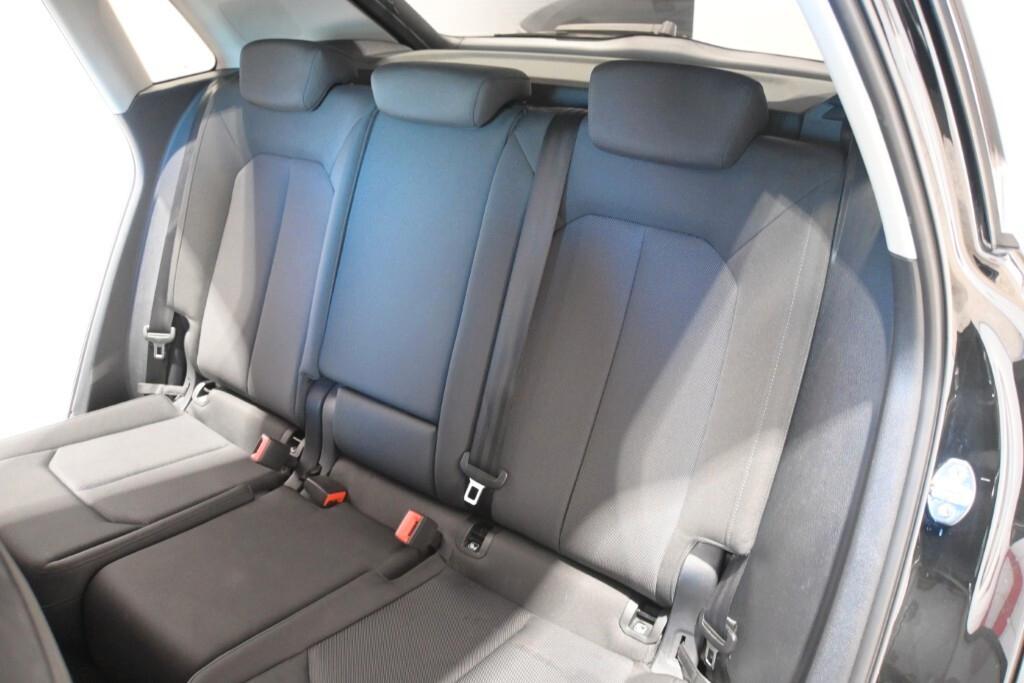 AUDI Q3 35 TDI 150CV S-TRONIC BUSINESS SPORT ( FARI LED - VIRTUAL COCKPIT - NAVI - PDC )