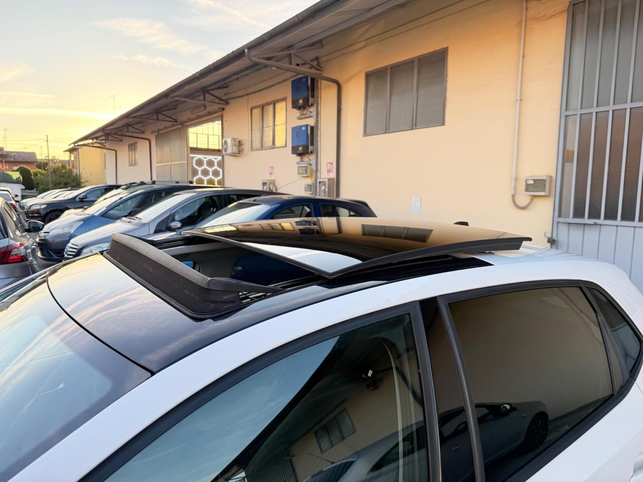 Volkswagen Polo 1.6 TDI 90CV DSG Tetto Highline