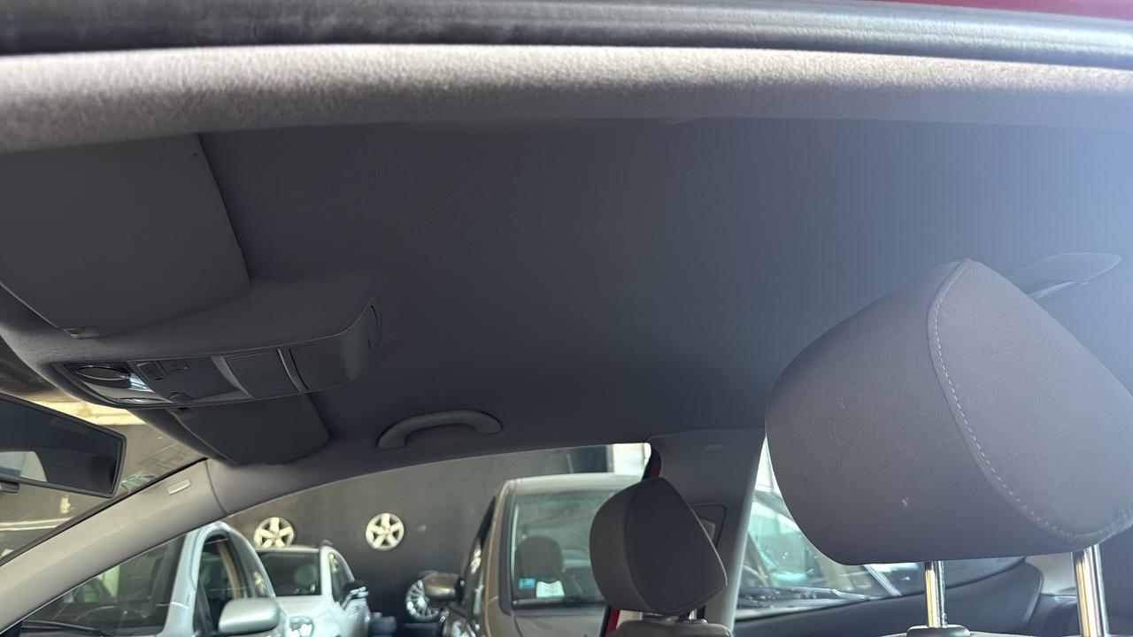 Volkswagen Golf 1.6 16V FSI 5p. Sportline
