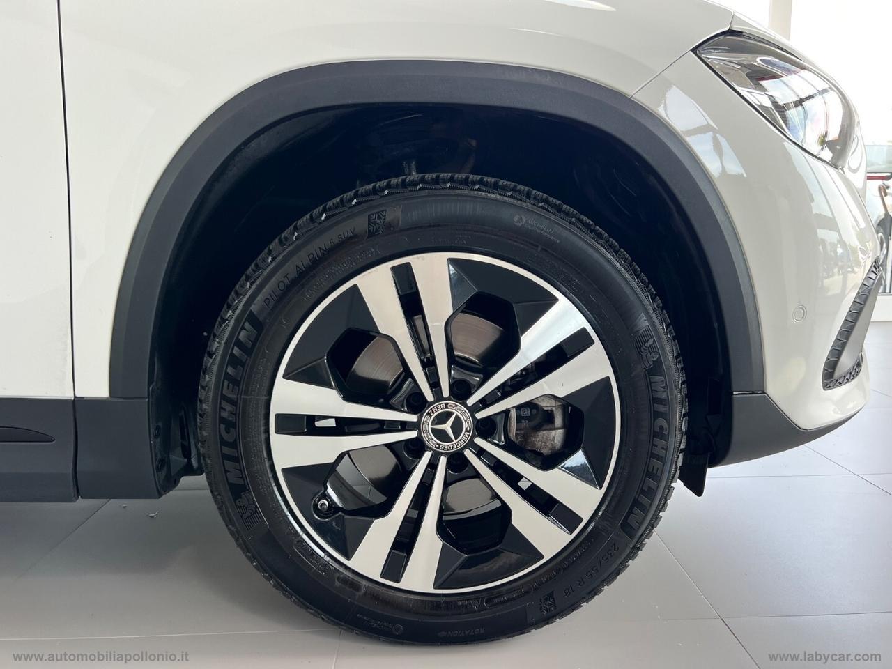MERCEDES GLA 200d PROGESSIVE LINE - 2023
