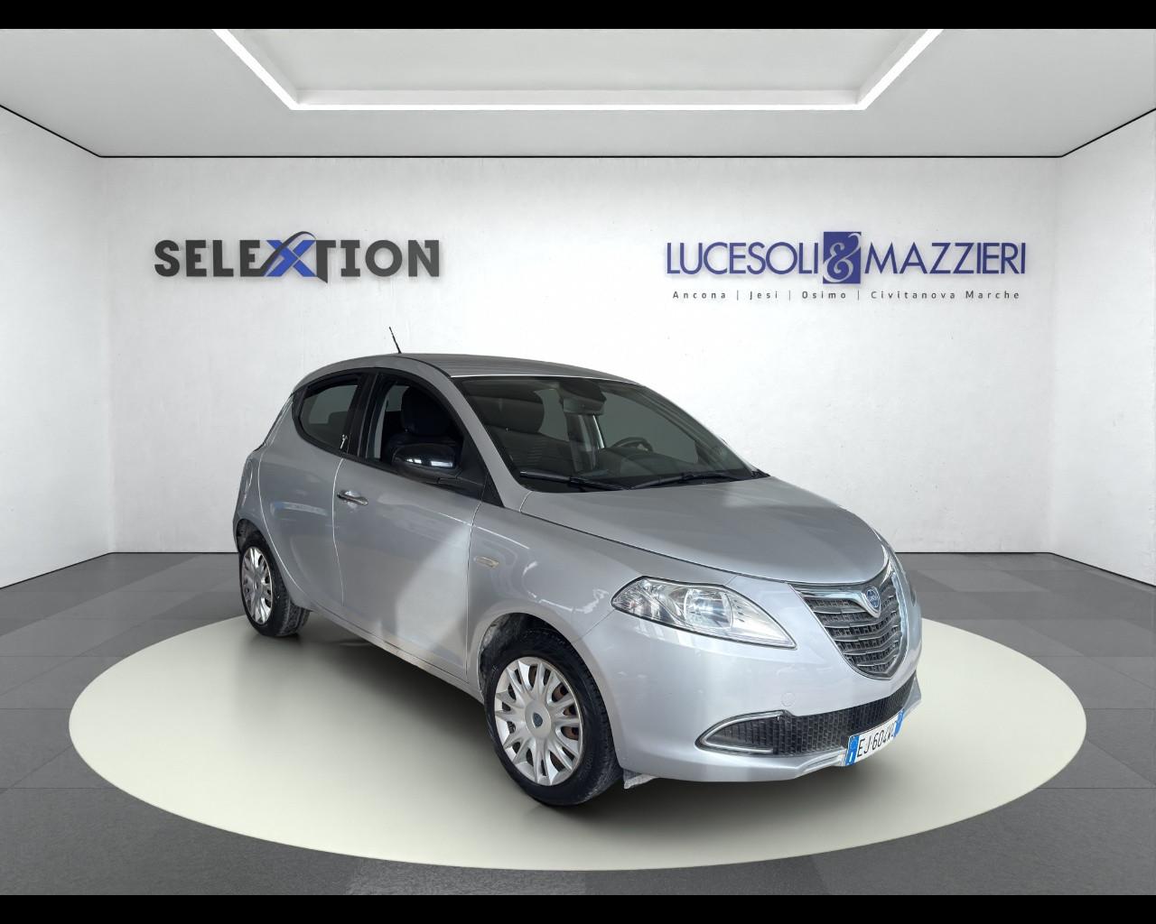 LANCIA Ypsilon 3ª serie - Ypsilon 1.2 69 CV 5 porte S&S Silver