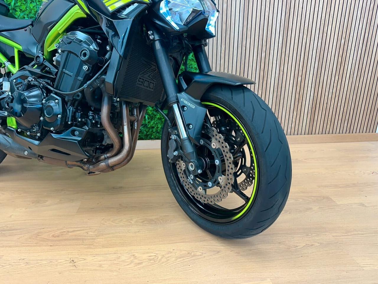 KAWASAKI Z900 Z 900 - 2021 AKRAPOVIC DA 129€ AL MESE