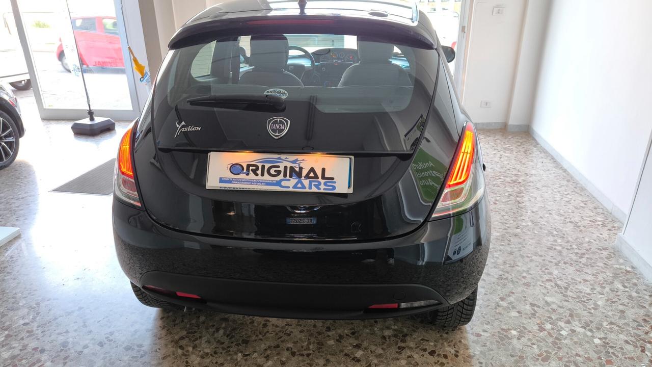 Lancia Ypsilon 1.2 69 CV 5 porte Gold