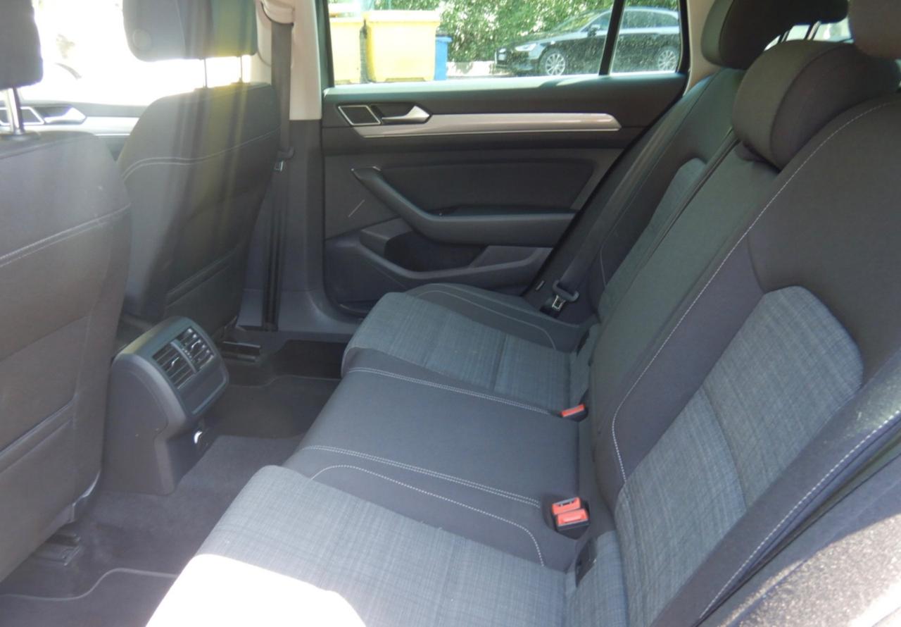 Volkswagen Passat Variant 2.0 TDI SCR EVO DSG Business