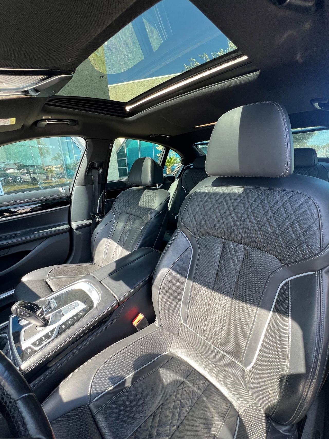 BMW 745 e Msport auto possibilità noleggio no scoring