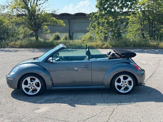 Volkswagen New Beetle 1.6 Cabrio