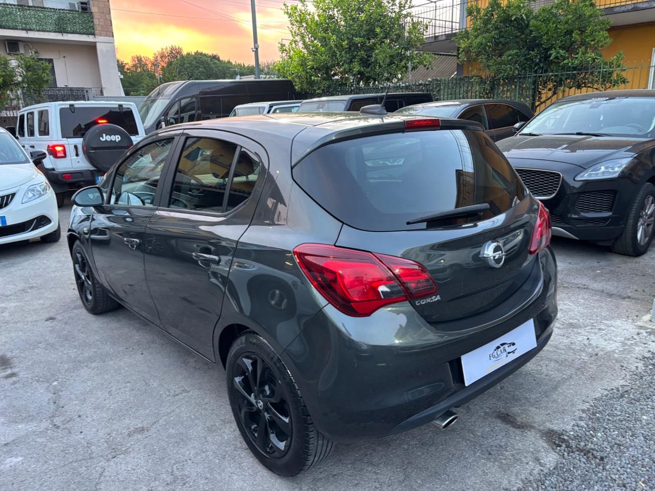 Opel Corsa 1.4 90CV Coupé b-Color