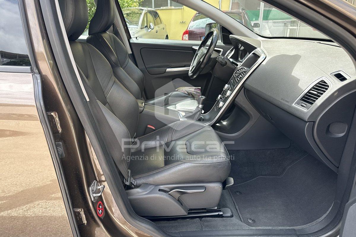 VOLVO XC60 D4 AWD Geartronic Momentum