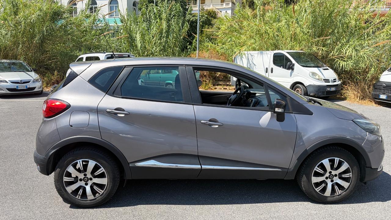 Renault Captur dCi 8V 90 CV EDC Start&Stop Energy Iconic