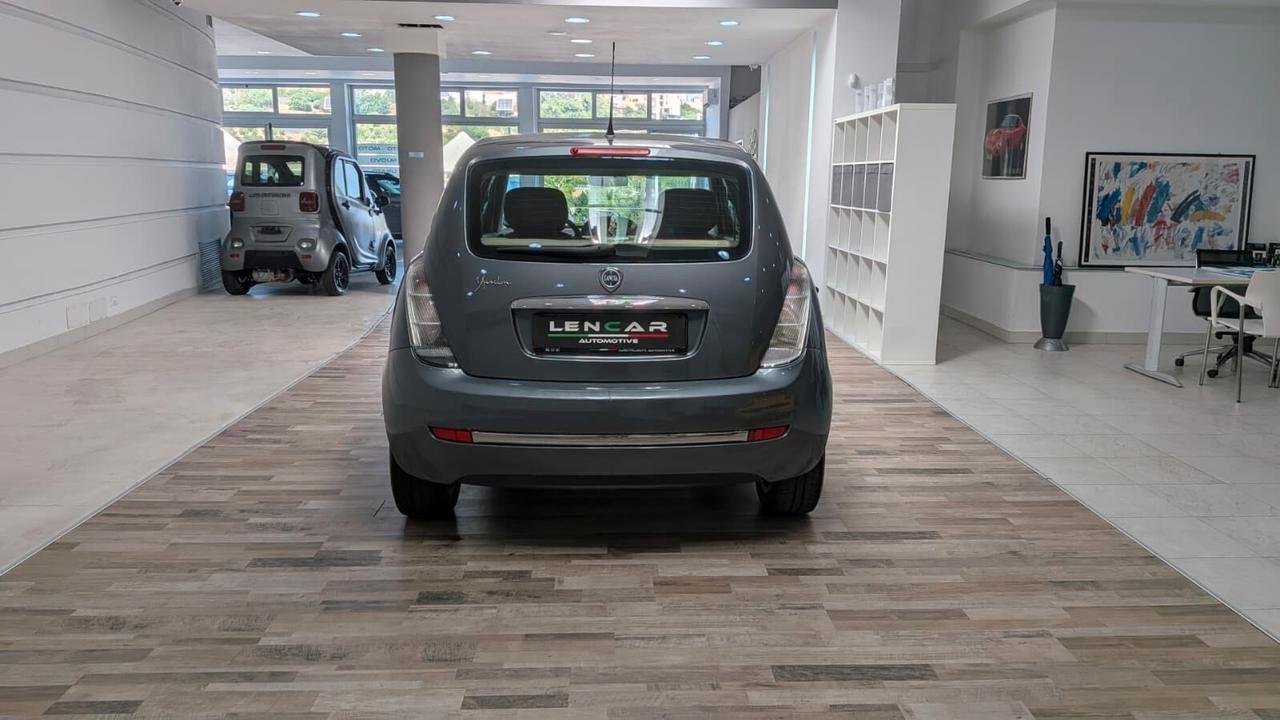Lancia Ypsilon 1.2 Platino