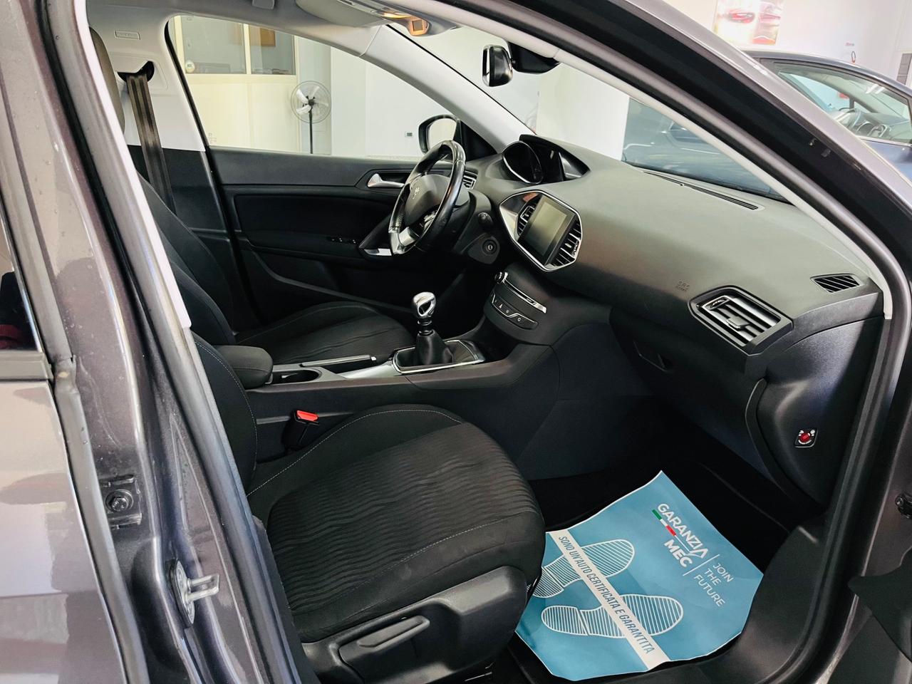 Peugeot 308 1.6 BlueHDi 120cv anno 2016