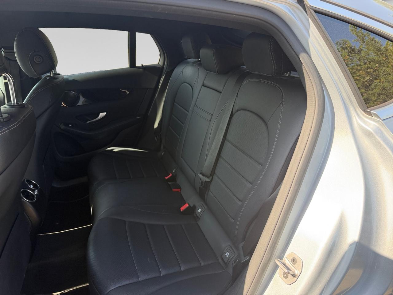 Mercedes-Benz GLC Coupe - C253 2019 - GLC Coupe 200 d Sport 4matic auto