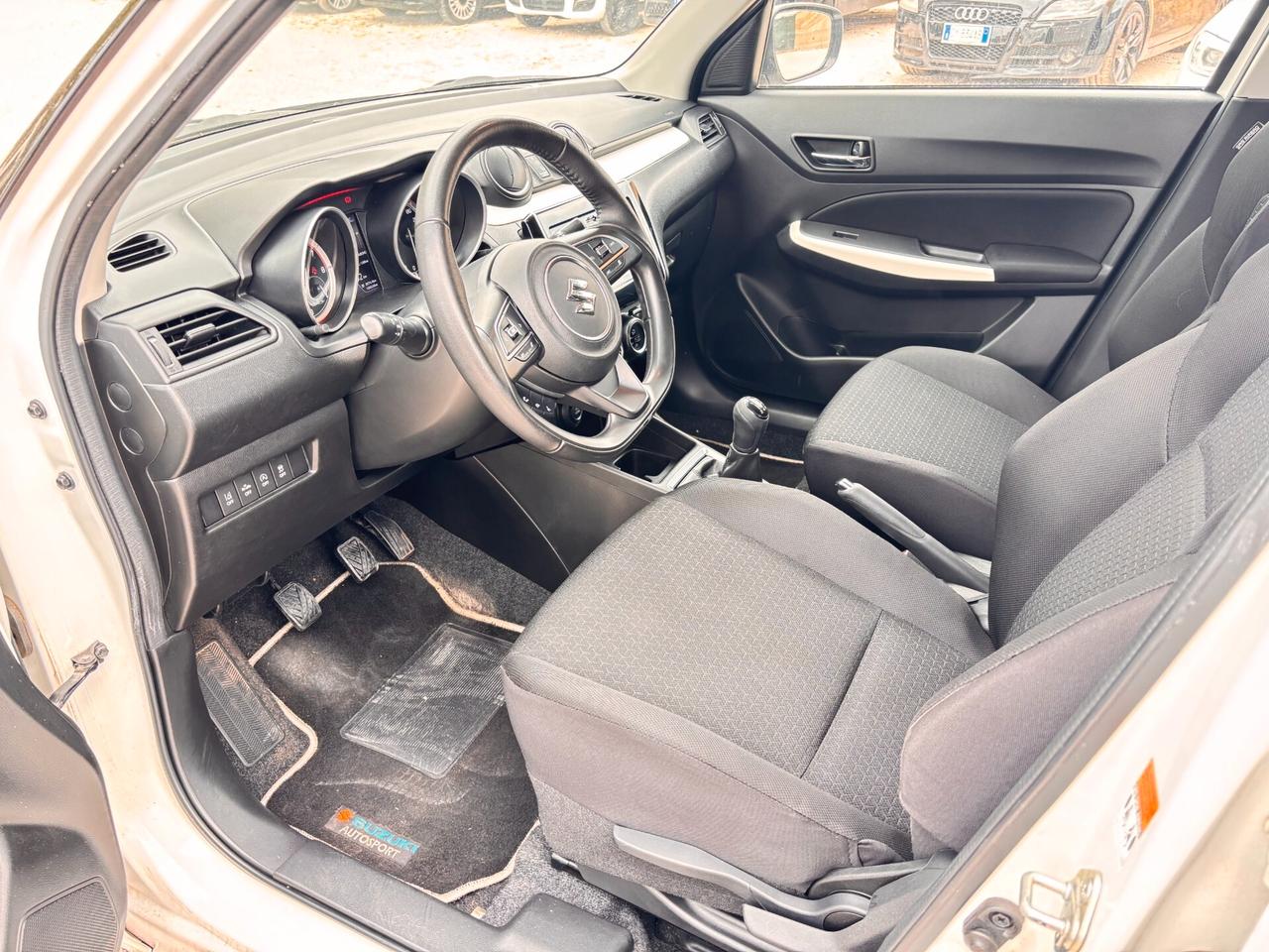Suzuki Swift 1.2 Hybrid Top