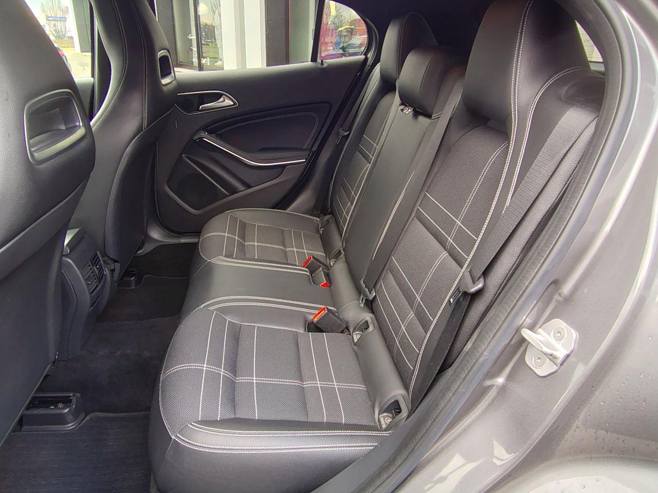 Mercedes-Benz GLA 220 CDI SPORT 4 MATIC AUTO #9122