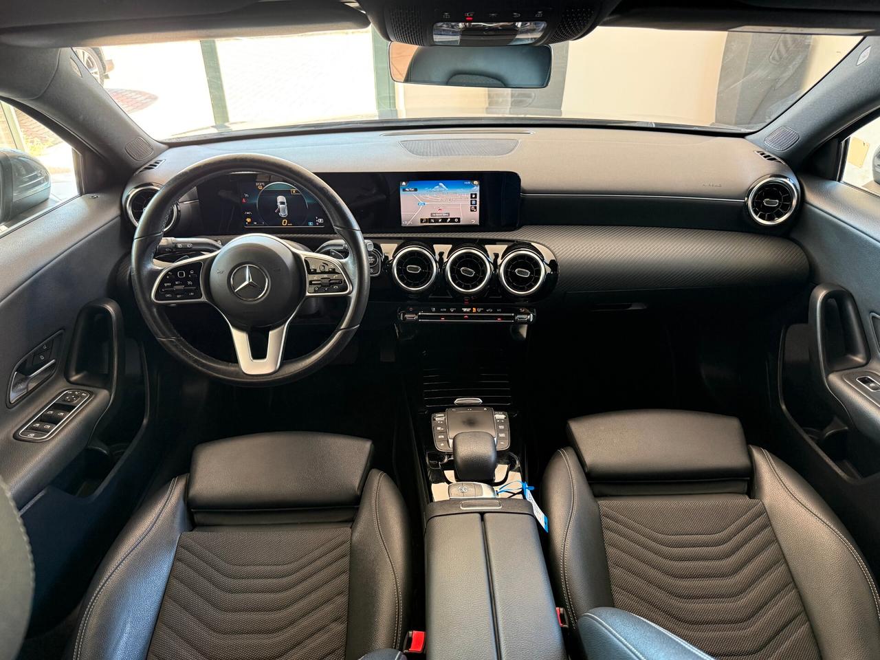 Mercedes-benz A 180 d Automatic Business Extra Pelle CarPlay FullLed Navi RetroCam