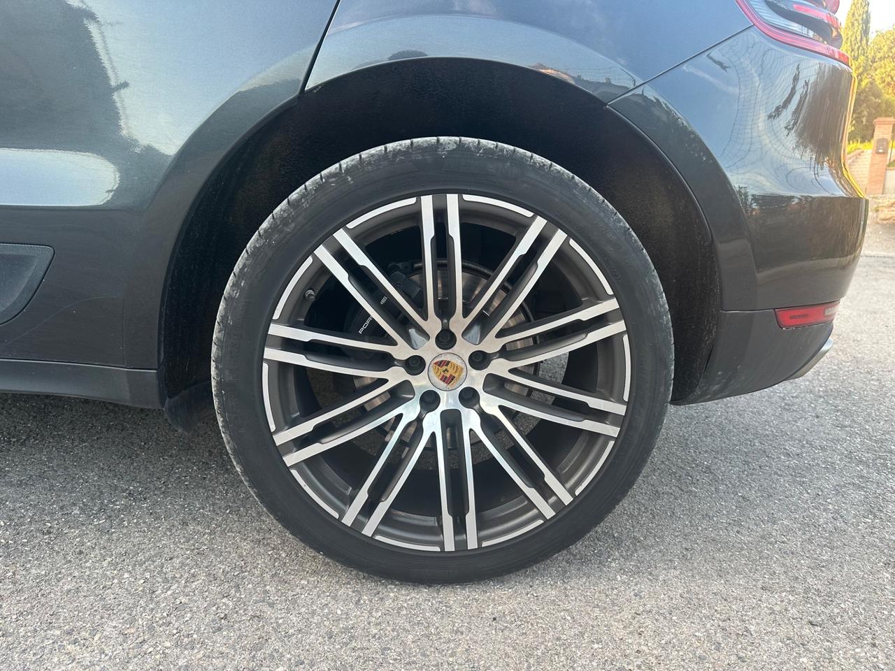 Porsche Macan 2.0 252cv NO SUPERBOLLO GARANZIA 12/36 MESI