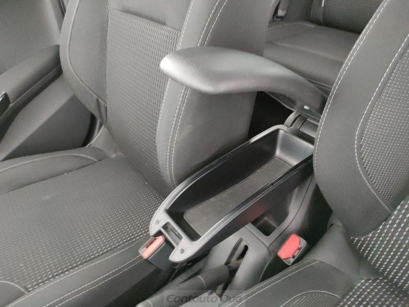 Peugeot 208 208 5p 1.2 puretech Allure 82cv