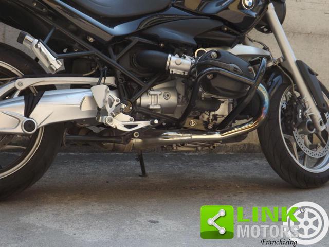 BMW R 1200 R anno 2008 con valigie laterali BMW originali