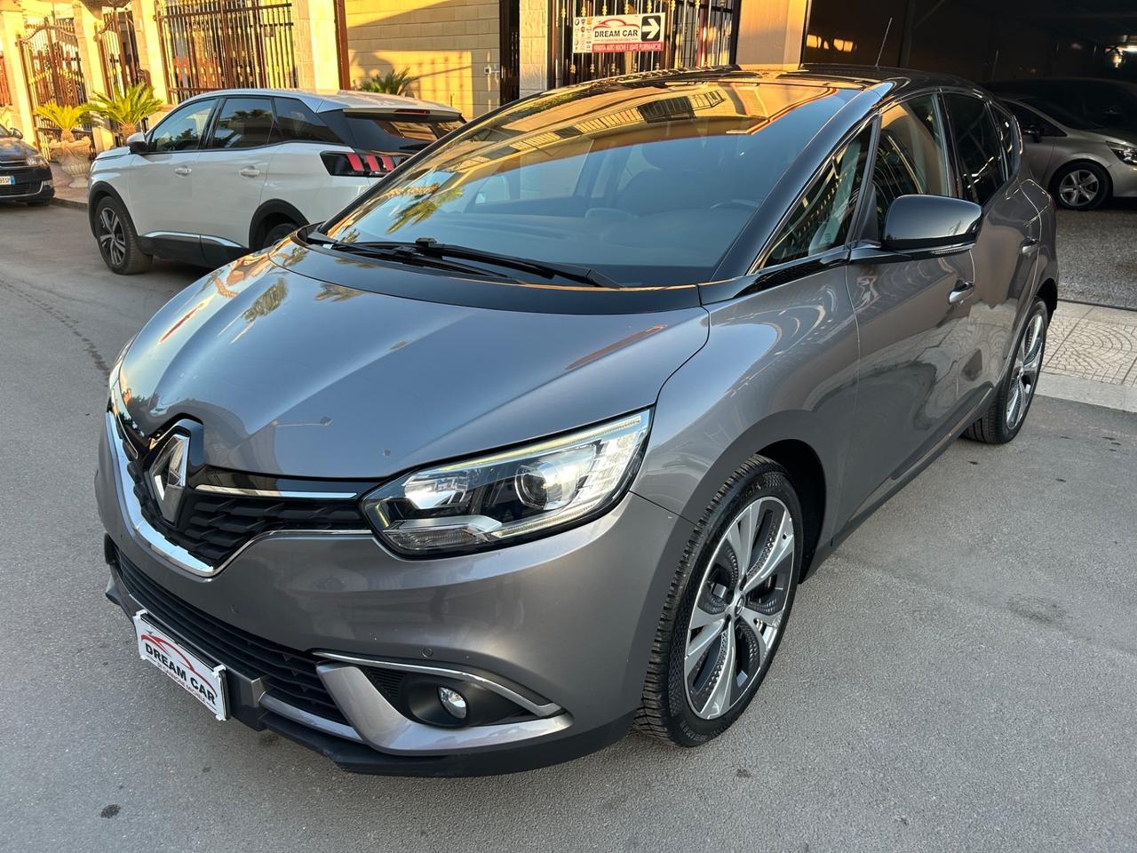 Renault Scenic Scénic dCi 8V 110 CV EDC Energy Intens