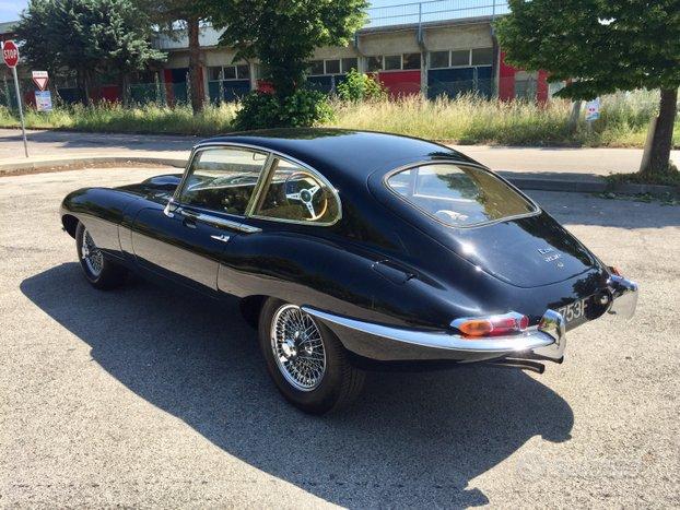 Jaguar E-Type 4.2 Coupè 1967 targa Italiana