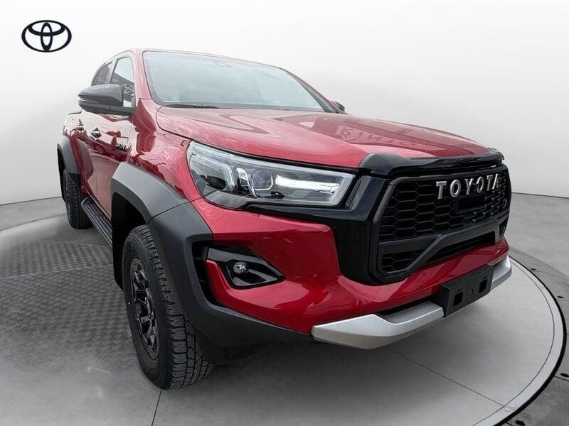 Toyota Hilux 2.8 D-4D A/T 4WD 4 porte Double Cab GR SPORT