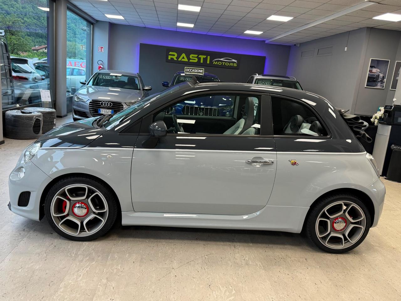 Abarth 500C Esseesse Versione: 1.4 Turbo T-Jet MTA Bicolore