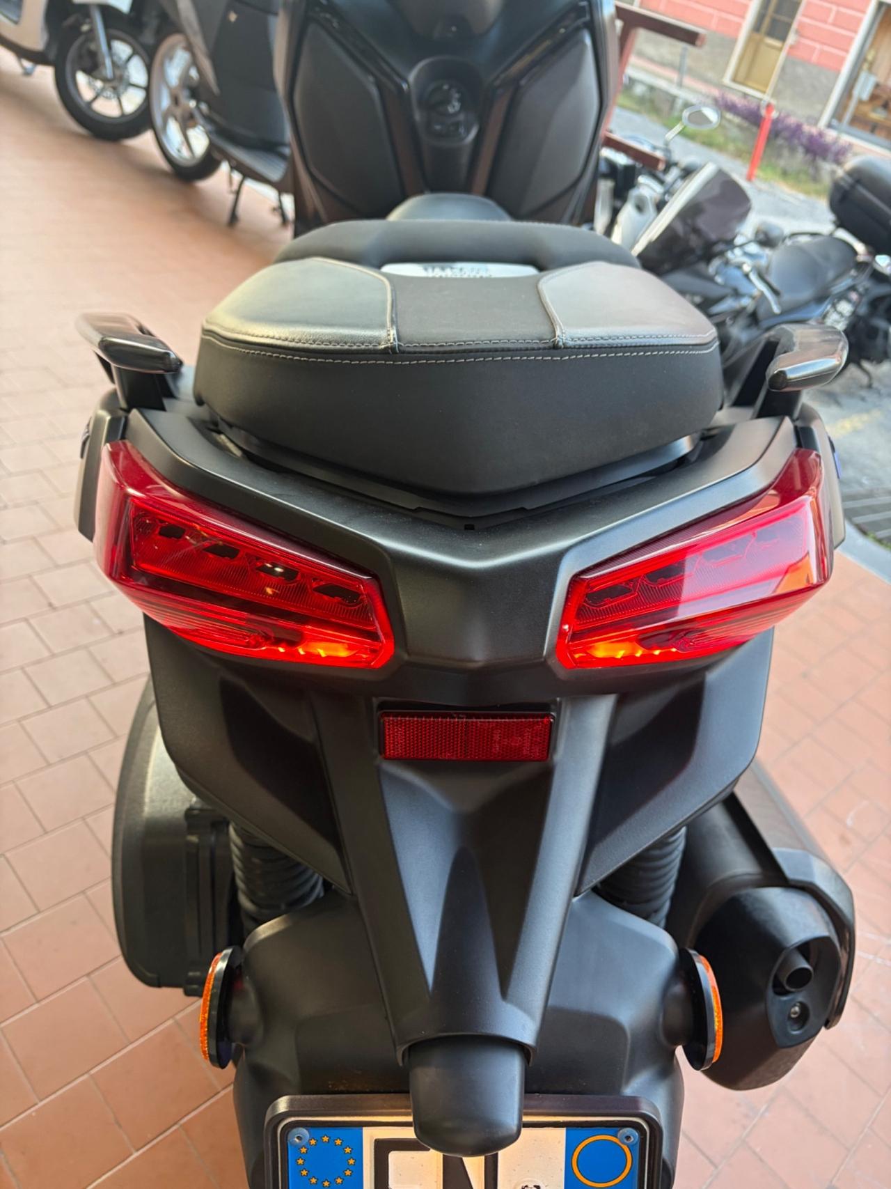 Yamaha X-Max 300 - 2024