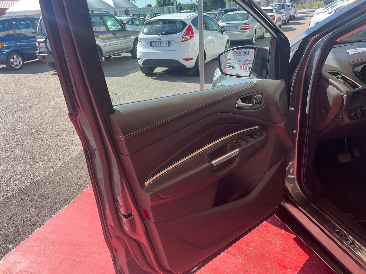 Ford Kuga 2.0 TDCI 150 CV S&S 4WD Powershift Vignale