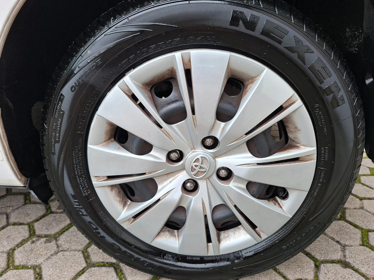 Toyota Yaris 1.0 Lounge *UNICO PROPRIETARIO*