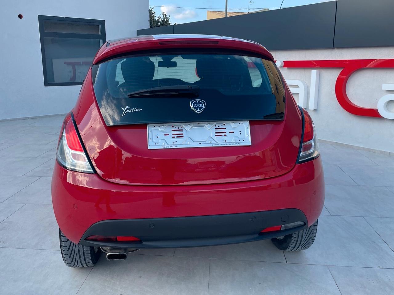 Lancia Ypsilon 1.2 69 CV 5 porte S&S Gold